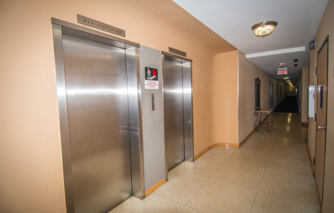 8600 Apartments Inside Elevator 02
