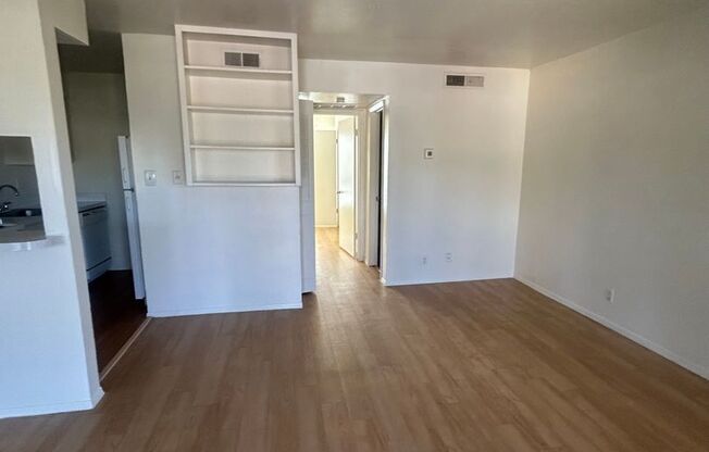 1 bed, 1 bath, 570 sqft, $1,299, Unit OPA-328