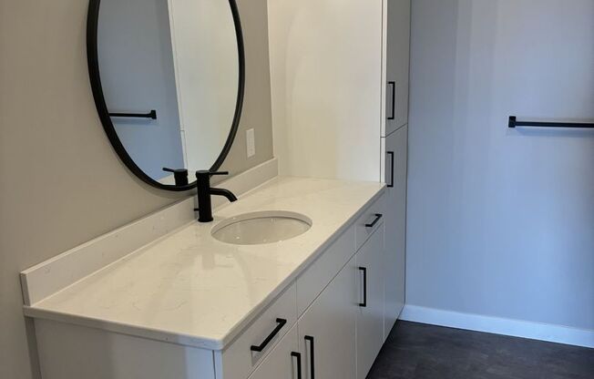 2 beds, 2 baths, 1,210 sqft, $2,000, Unit 320