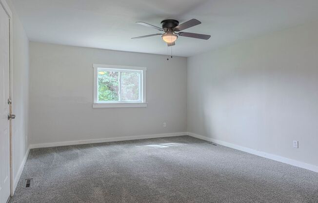 3 beds, 1 bath, $1,350