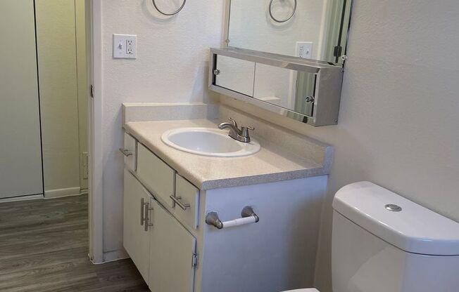 1 bed, 1 bath, 712 sqft, $1,235, Unit 14F