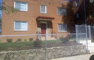 312 62 ST NE