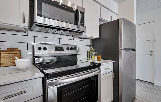 Studio, 1 bath, 452 sqft, $925, Unit 2071