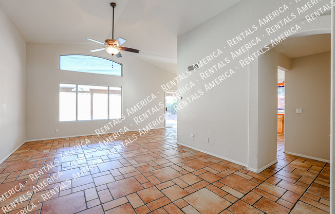 5375 N 87 AVE