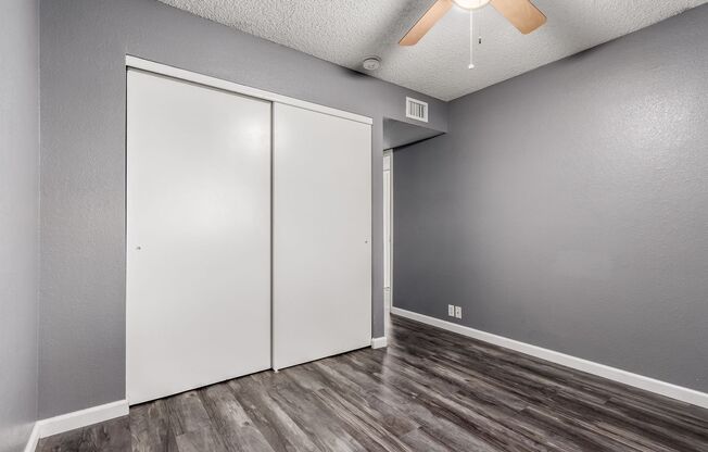 3 beds, 2 baths, $1,450, Unit Unit 184