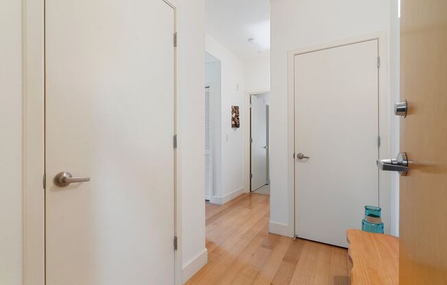 2 beds, 2 baths, $2,495, Unit UNIT # 302