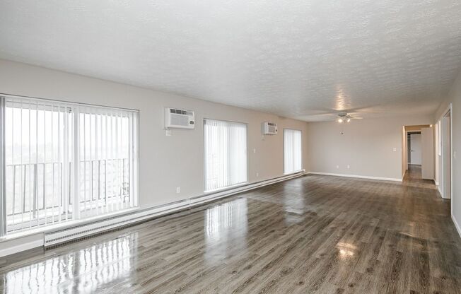 2 beds, 2 baths, 1,250 sqft, $2,110, Unit 7-PH3