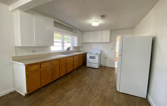 3 Bedrooms, 1 Bathroom - Home in West Rome!