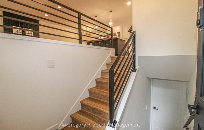 14806 107 AVE NE