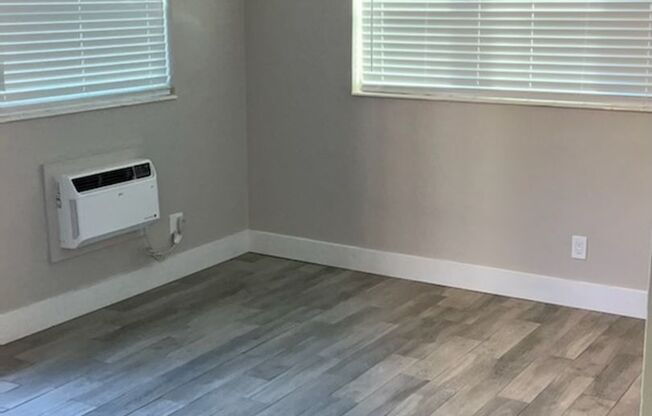 Studio, 1 bath, 435 sqft, $1,500, Unit 704-4