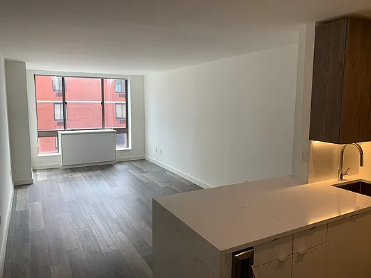 Studio, 1 bath, $4,895, Unit 18G