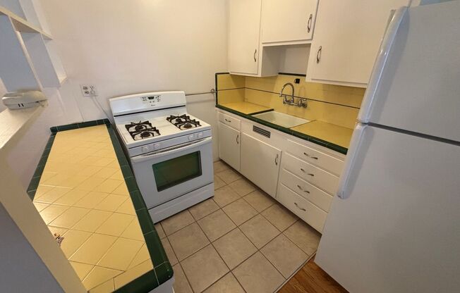 1 bed, 1 bath, $1,495, Unit 09