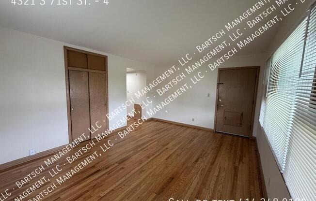 4321 S 71 ST