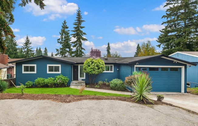Beautiful 4 Bedroom 3 Bathroom Home for Rent!