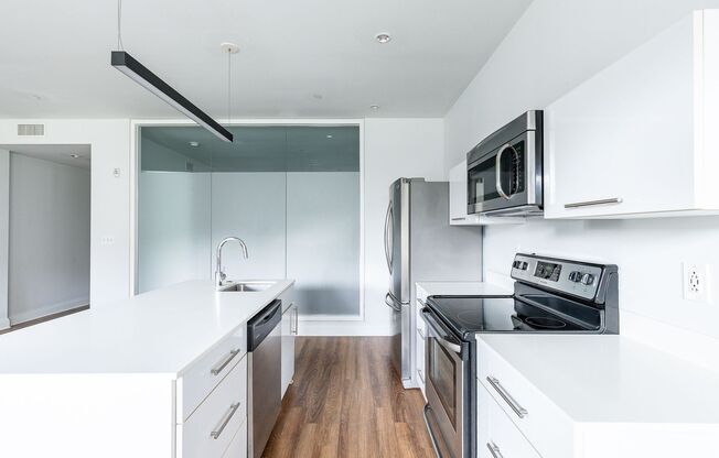 1 bed, 1 bath, 764 sqft, $1,743, Unit GL-15
