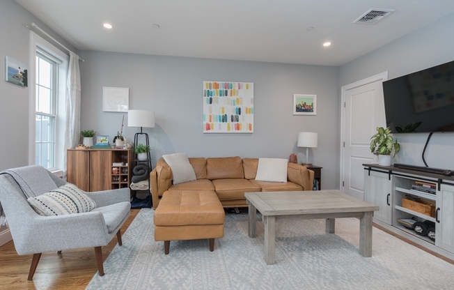 194 K ST