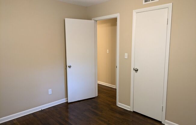 3 beds, 1 bath, $1,425