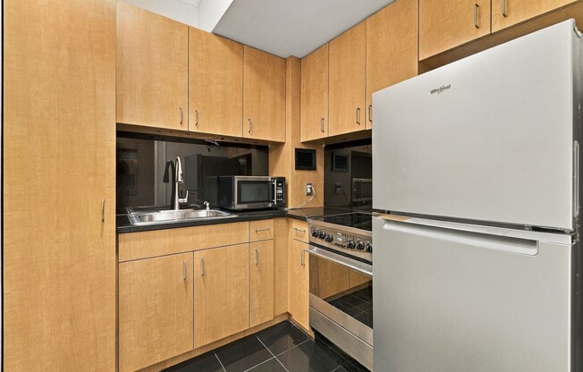 1 bed, 1 bath, 290 sqft, $2,450, Unit 3D
