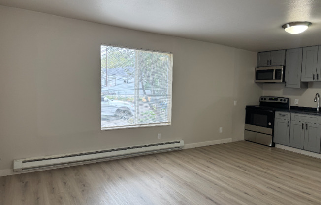 1004 S. Cloverdale St.