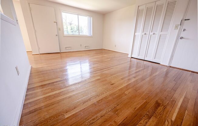 1 bed, 1 bath, 650 sqft, $1,375, Unit 2711A-2A