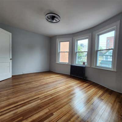 89 21 172 ST