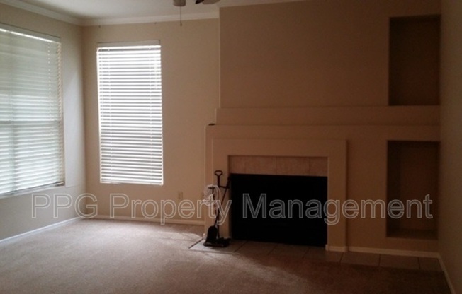 10101 N ARABIAN Trail