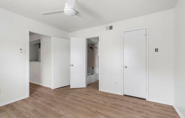 2 beds, 2 baths, 936 sqft, $1,595, Unit 200 Brothers Blvd #6102