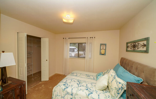 Spacious Bedroom with Walk In Closet at Liberty Mills Apartments, Indiana