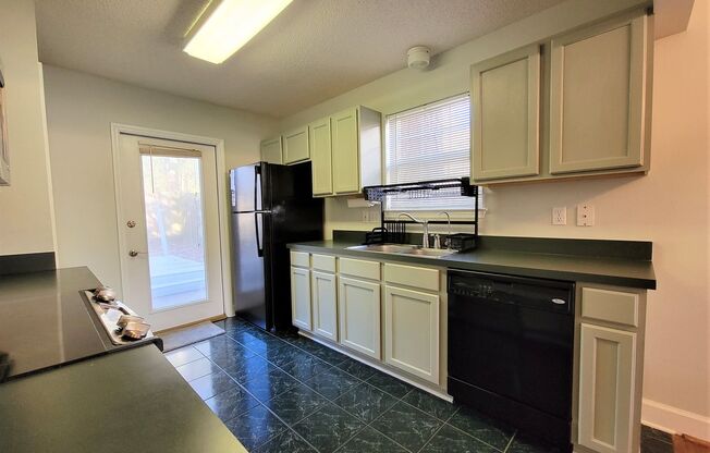 3 beds, 2 baths, $1,850