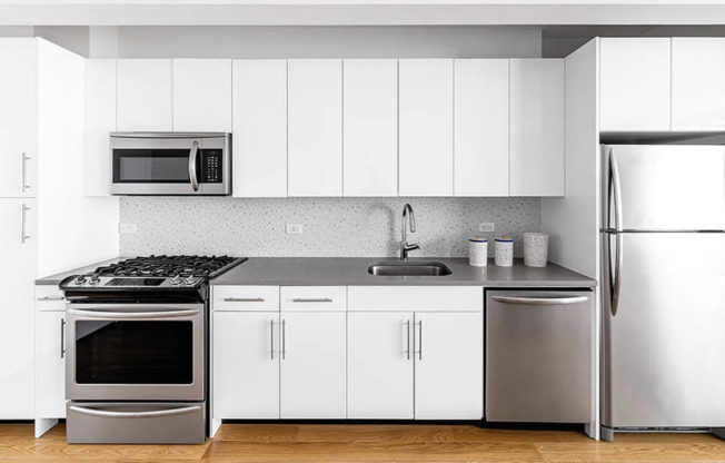 2 beds, 1 bath, $5,540, Unit 2108