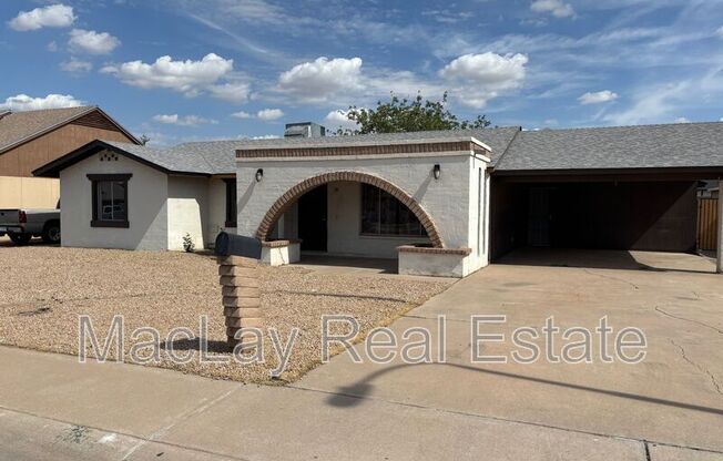7320 W ROSE LN