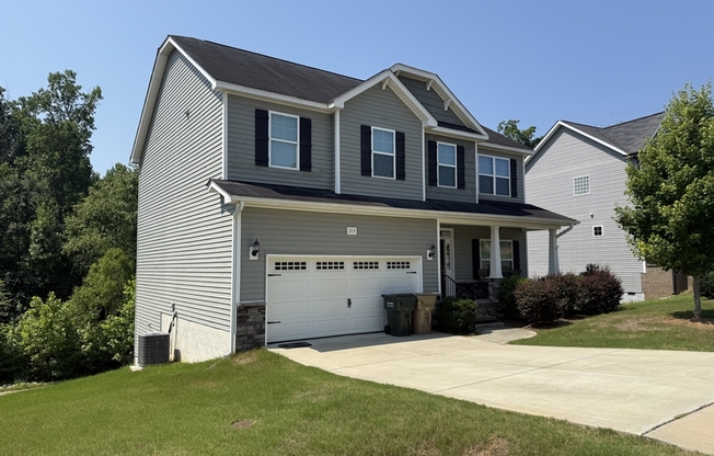 213 LANIER PL
