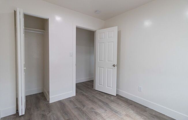 2 beds, 1 bath, 720 sqft, $2,600, Unit M_L