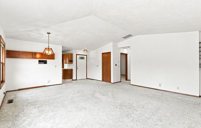Charming 3-Bedroom Home with Garage & Lawn Care Included