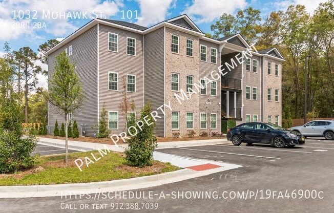 1032 MOHAWK ST