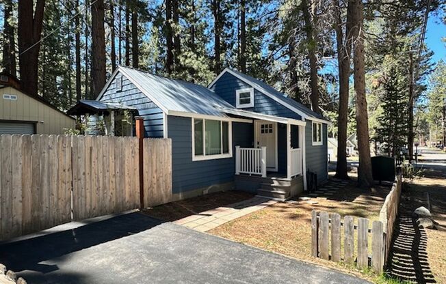 Newly Remodeled 2BR home available for a seasonal lease*! Call to inquire today!