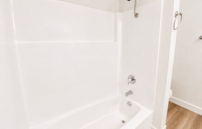 1 bed, 1 bath, 754 sqft, $2,295, Unit 228