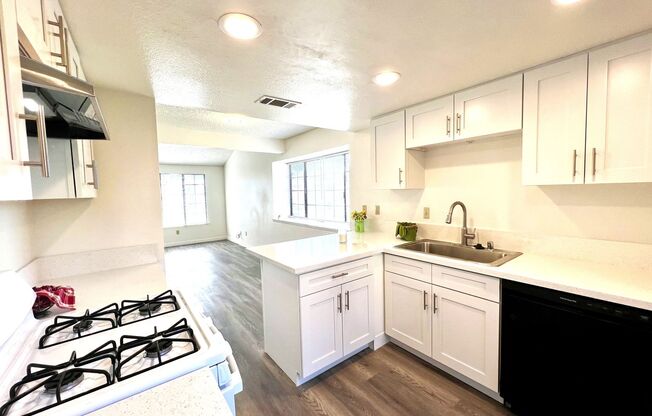 2 beds, 1.5 baths, 950 sqft, $1,900, Unit 174 E. 46th St. Unit # 1