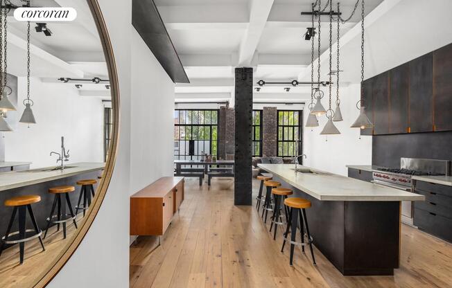 12 E 12 ST
