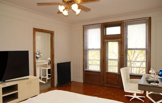 Studio, 1 bath, 300 sqft, $1,565, Unit 530-508