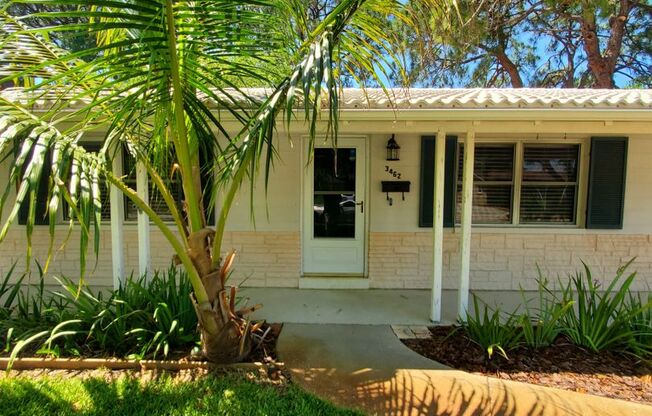 QUIET AND WELL MAINTAINED NEIGHBORHOOD