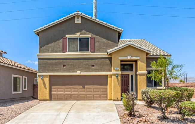 GORGEOUS HOME WITH HUGE BACKYARD LOCATED IN NLV!