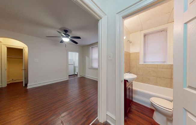 Studio, 1 bath, 295 sqft, $890, Unit A108