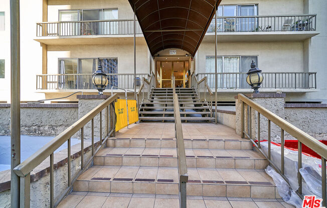 1 bed, 2 baths, 971 sqft, $3,599, Unit 508