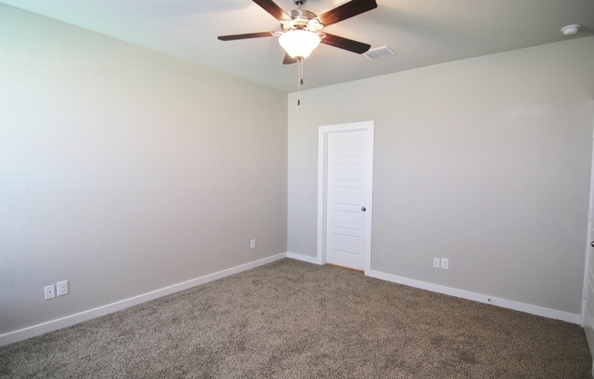 3 beds, 2 baths, $1,595