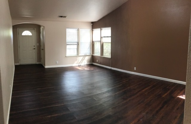 3 beds, 2 baths, $2,000