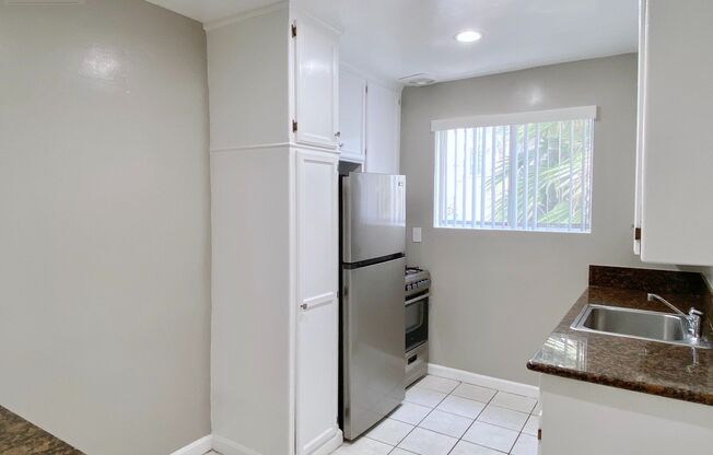 Studio, 1 bath, 450 sqft, $1,495, Unit 3-216