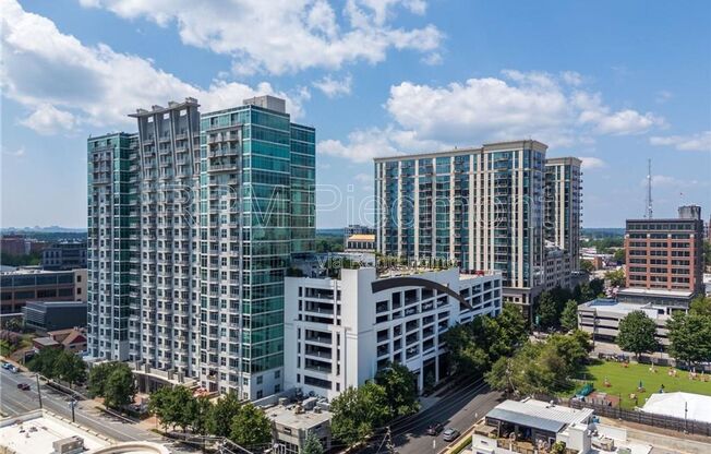 1 bed, 1 bath, 779 sqft, $2,200, Unit Apt 2003