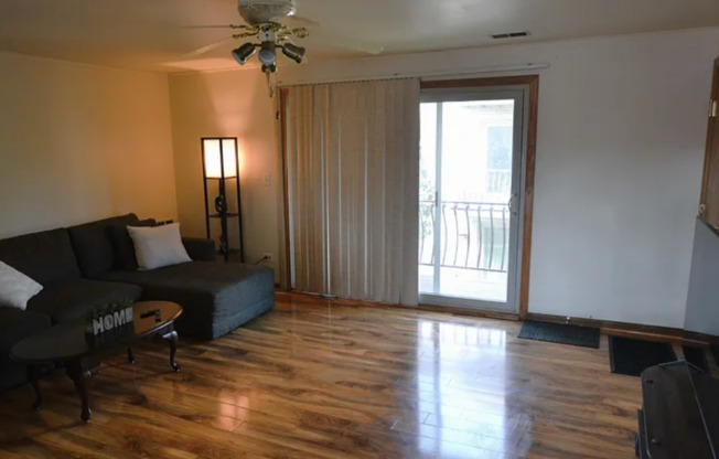 6142 W 63 ST