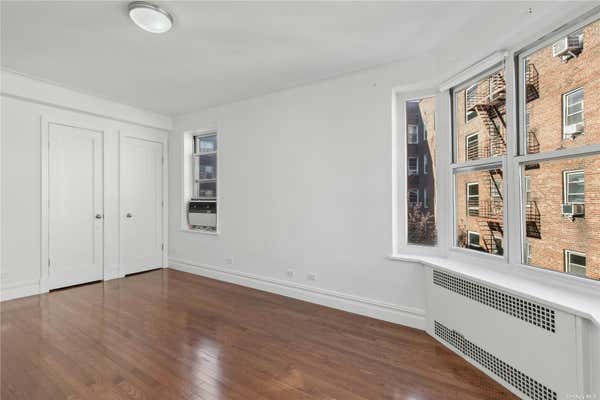 1 bed, 1 bath, 886 sqft, $2,875, Unit B44